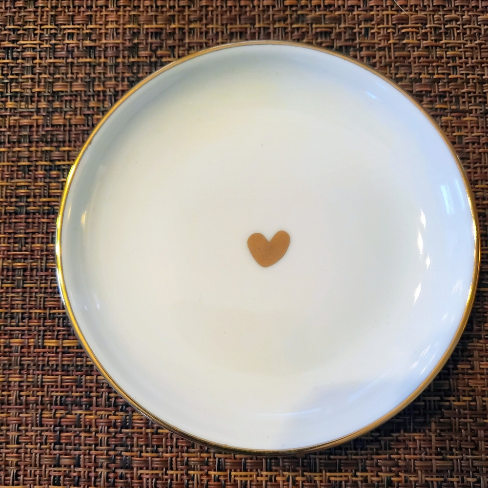 Elegant White and Gold Heart Laurelbox Trinkey Dish